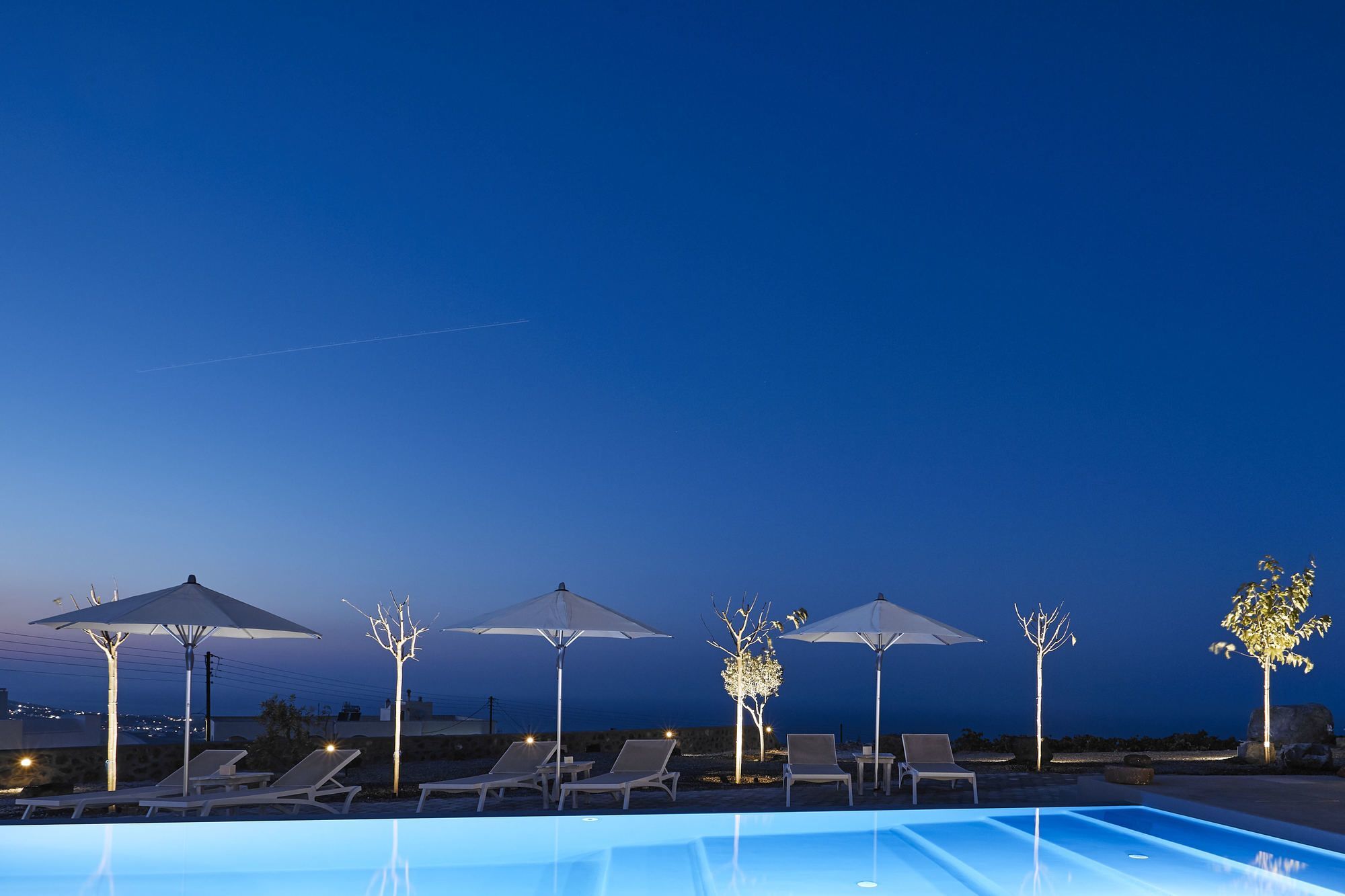 Nova Luxury Suites Pyrgos Kallistis Exterior photo